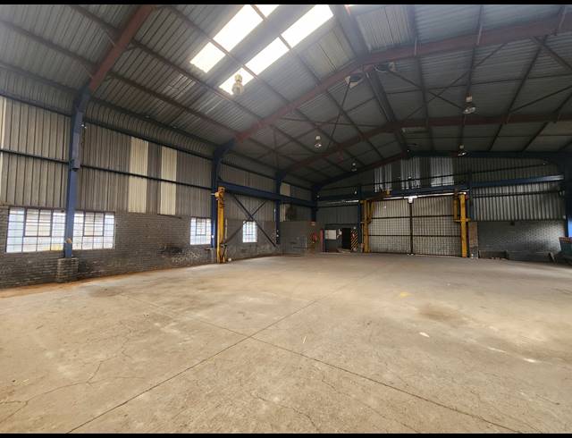 1,001M² WAREHOUSE FOR SALE IN DELVILLE